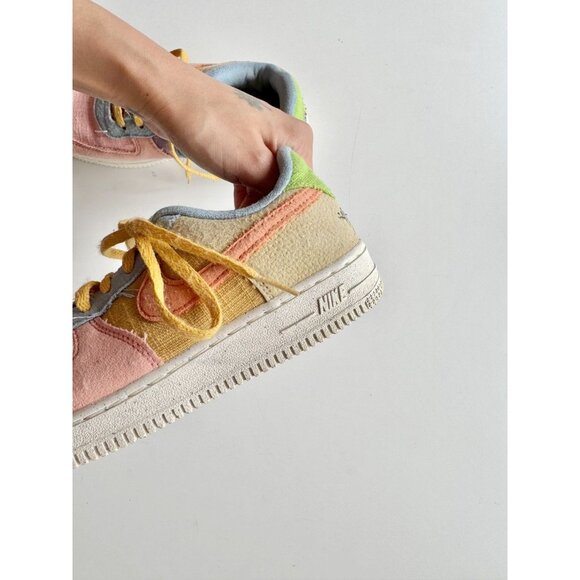 Kids' NIKE Air Force 1 Low 07 LV8 Next Nature 'Sun Club Multi' Sneakers, Size 3Y - Picture 8 of 14